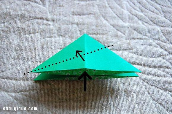 立体四叶草的折法图解 简单手工折纸四叶草(图4) 立体四叶草的折法图解 简单手工折纸四叶草(图4)