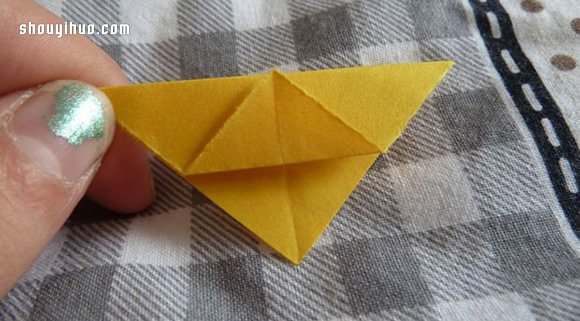 折纸手镯手环的折法 手工手镯手环折纸图解(图6) 折纸手镯手环的折法 手工手镯手环折纸图解(图6)